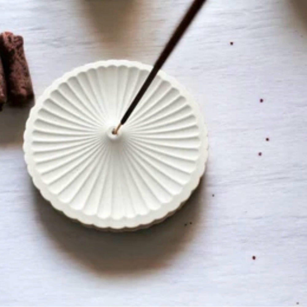 Fluted Round Incense Stick Holder